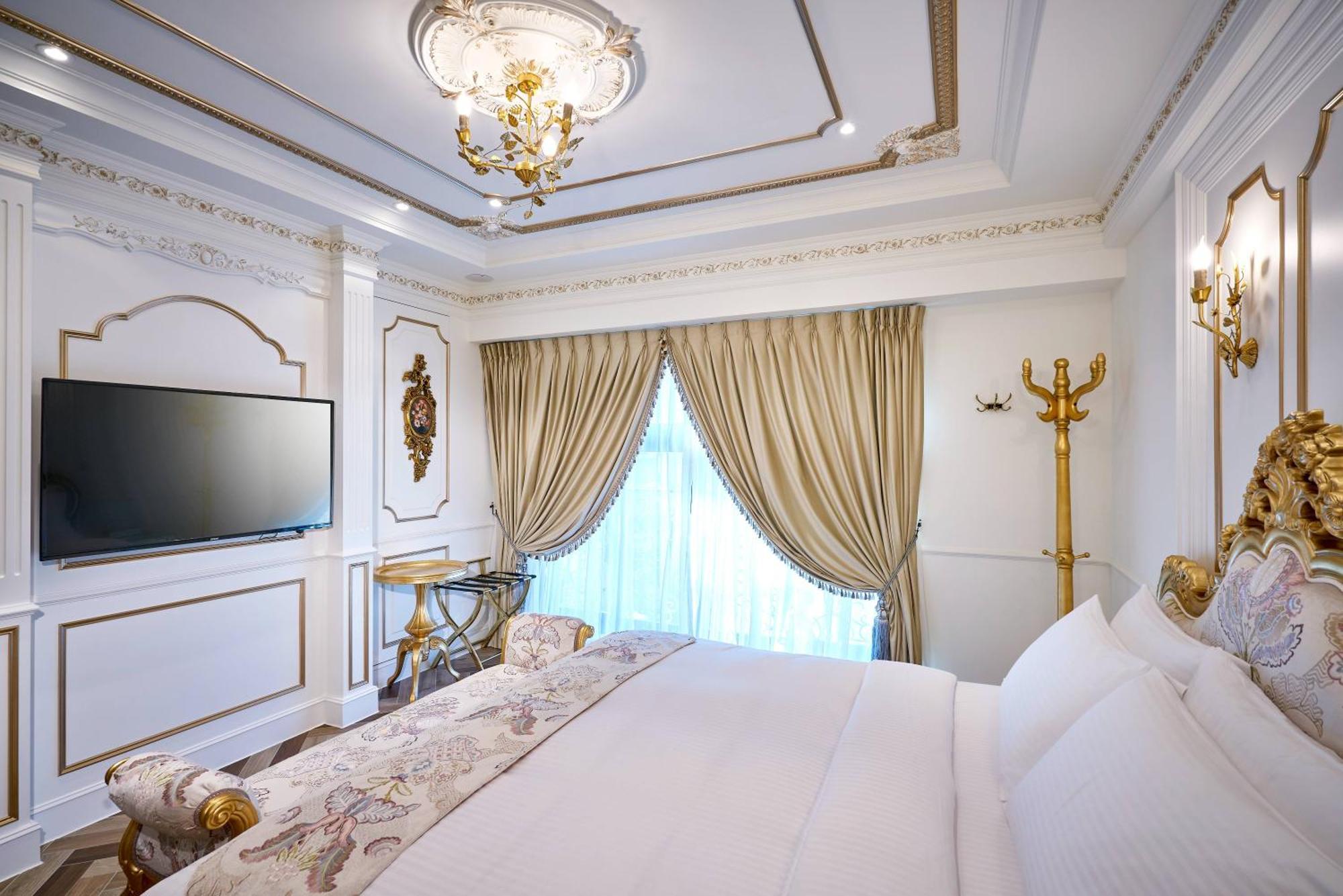 Sun Moon Lake Queen Castle Hotel 日月潭皇后古堡飯店 Ючи Стая снимка