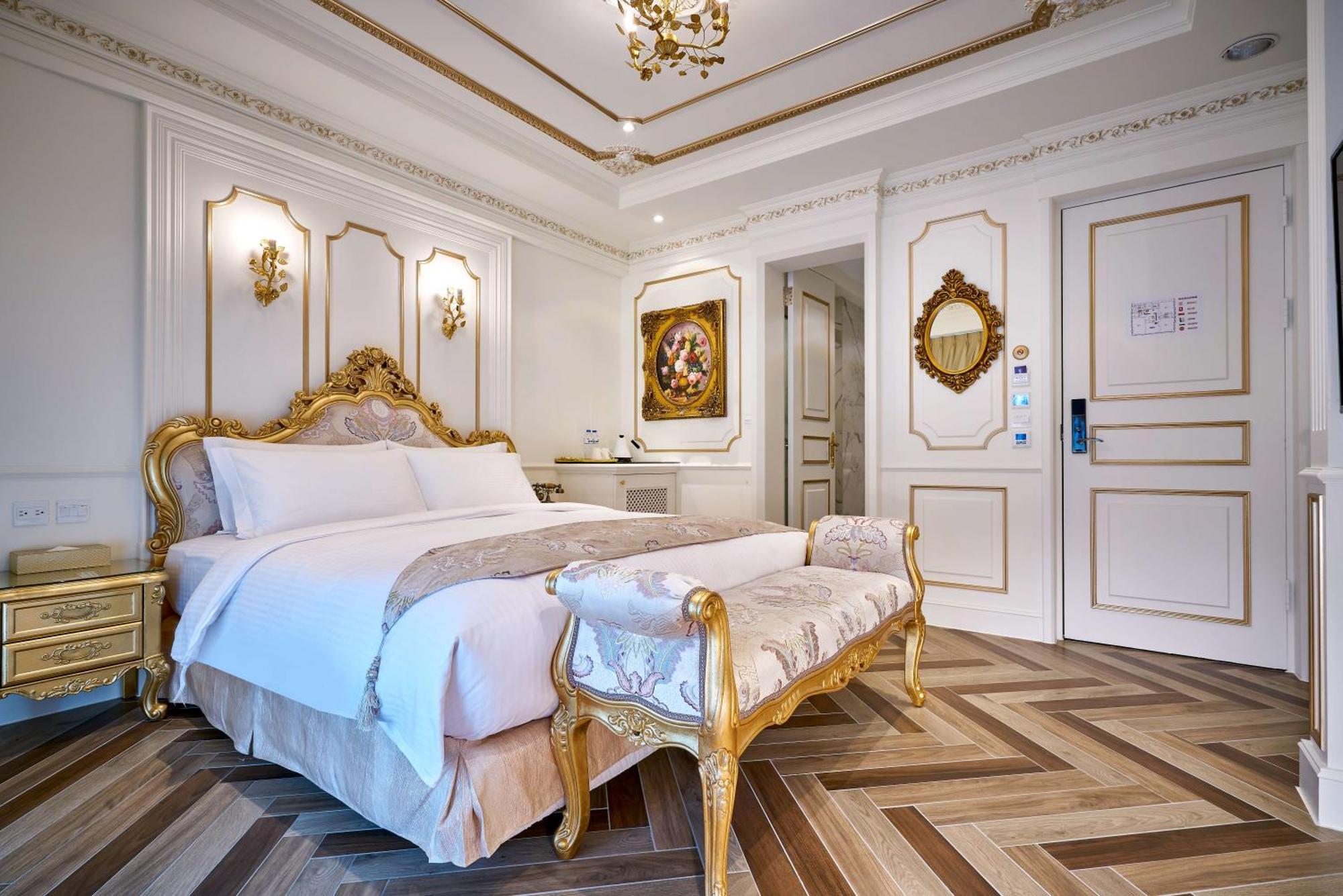 Sun Moon Lake Queen Castle Hotel 日月潭皇后古堡飯店 Ючи Стая снимка